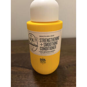 SOL de Janeiro Strengthening and Smoothing Conditioner